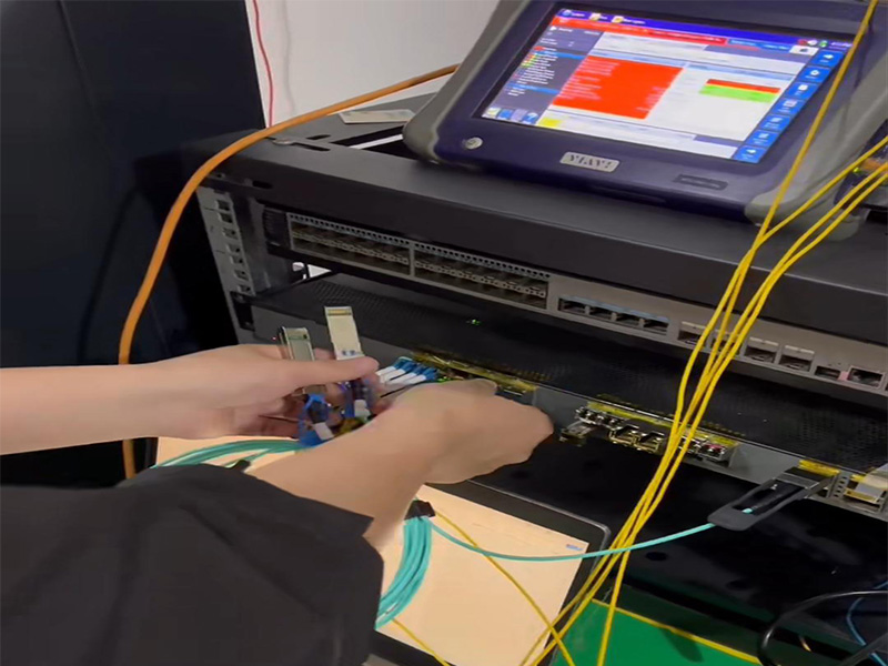 مفضلة لمراكز البيانات / محطات الجيل الخامس | كابلات AOC الضوئية النشطة، معدل إعادة شراء 95%