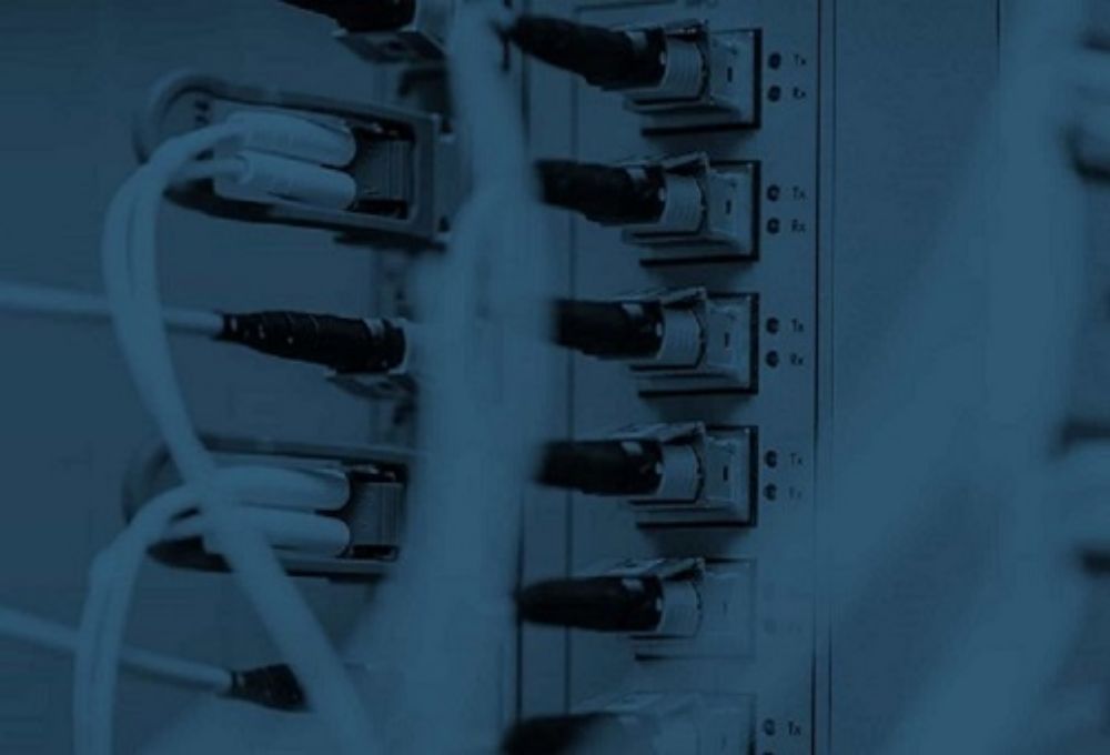 نظام DWDM النشط بتقنية الألياف الضوئية